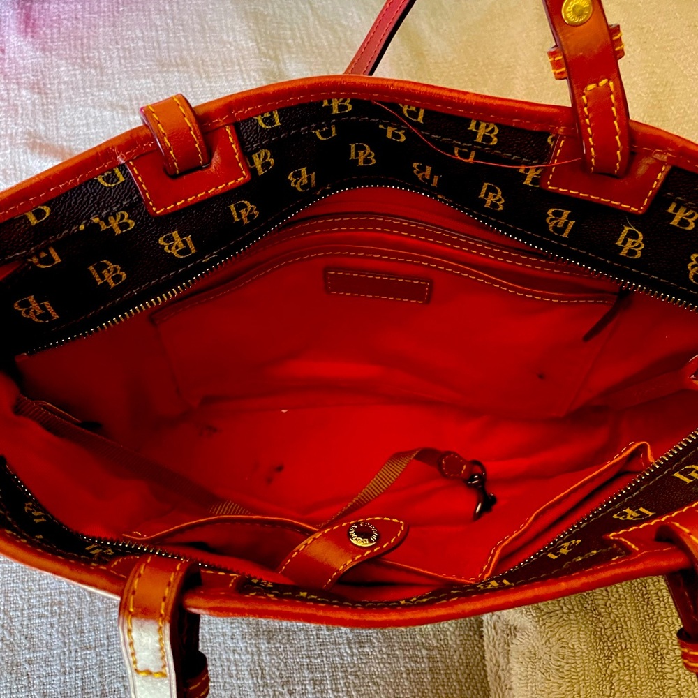 Dooney&Bourke